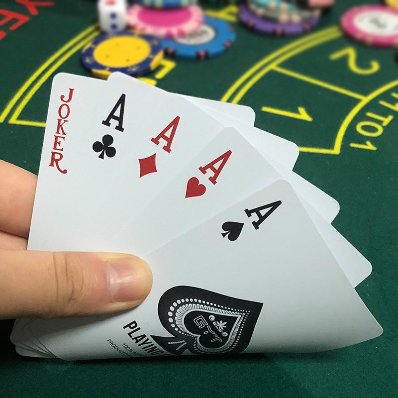 2 Chiếc Xi Thẻ Nhựa 100% Chống - đánh giá và giá Board Game Viral
